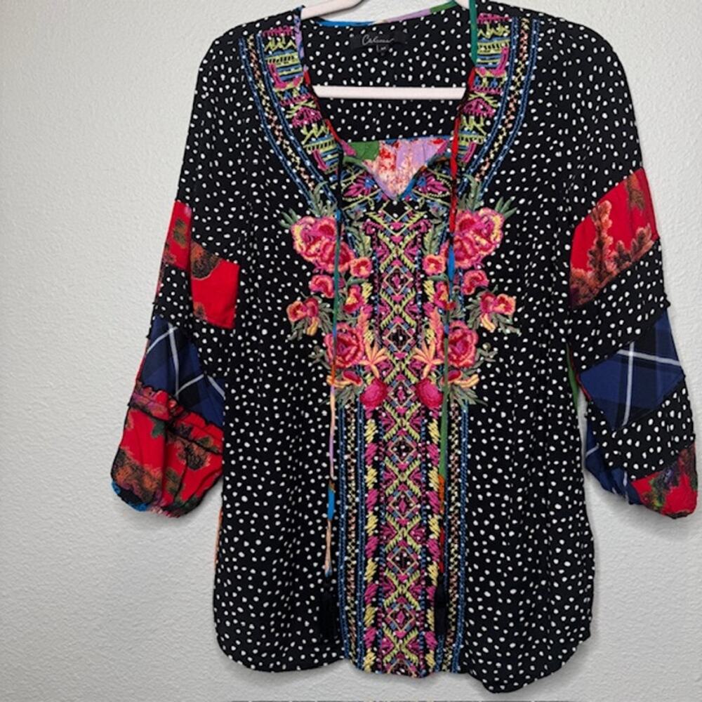 Caleoas Black Fiesta Floral Embroidered Bohemian Hippie Ruffle Blouse - Medium